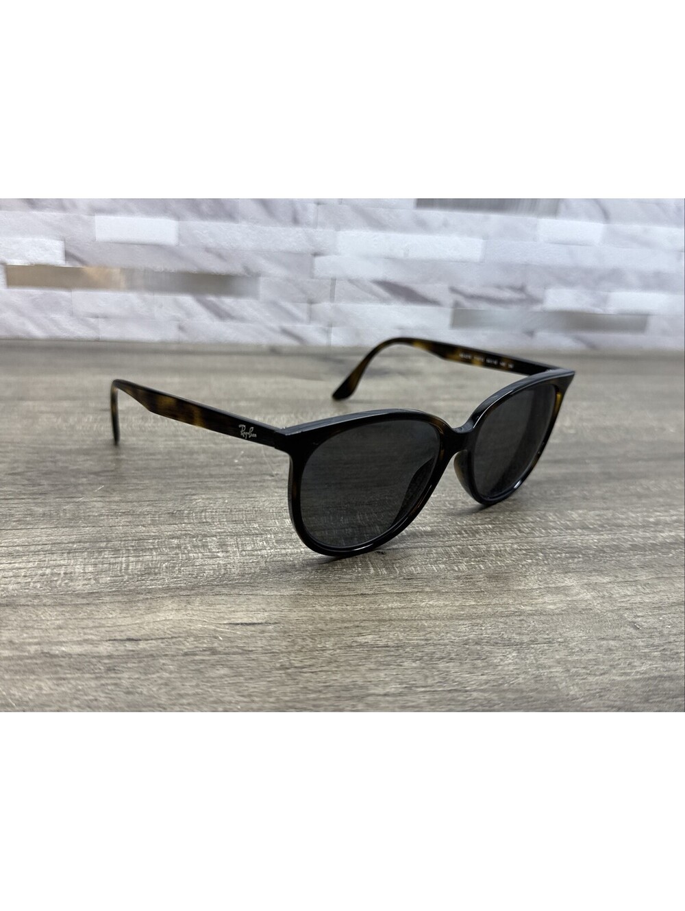 RAY-BAN RB4378 710/13 Brown Tortoise Sunglasses 54-16-145 FRAMES ONLY Bad Lenses